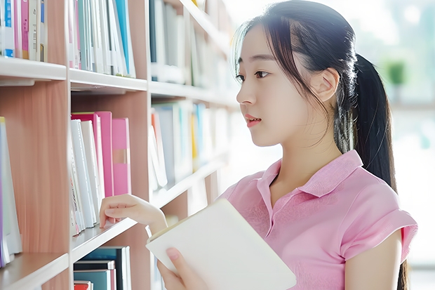 清华大学和湖北文理学院历年录取分数线对比